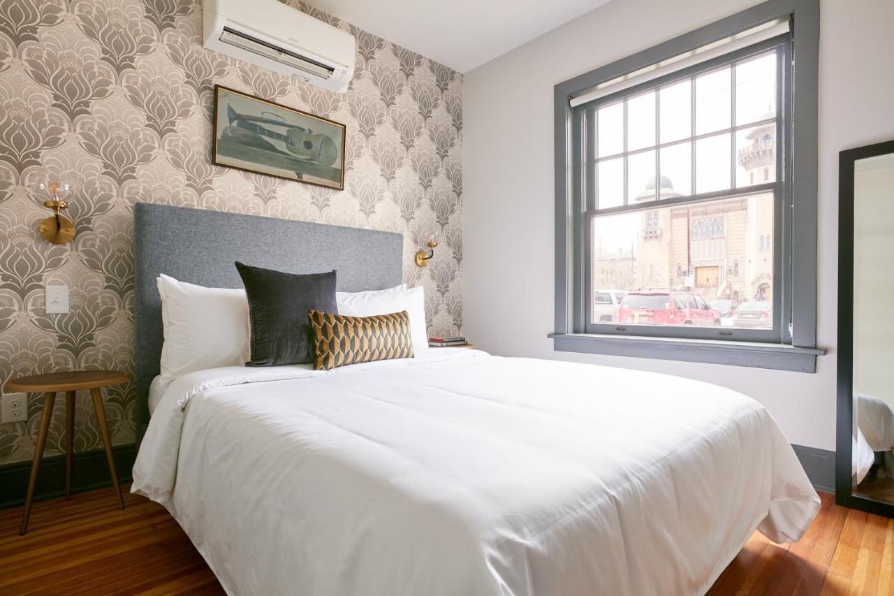 Sonder The Essex Aparthotel Denver Exterior photo